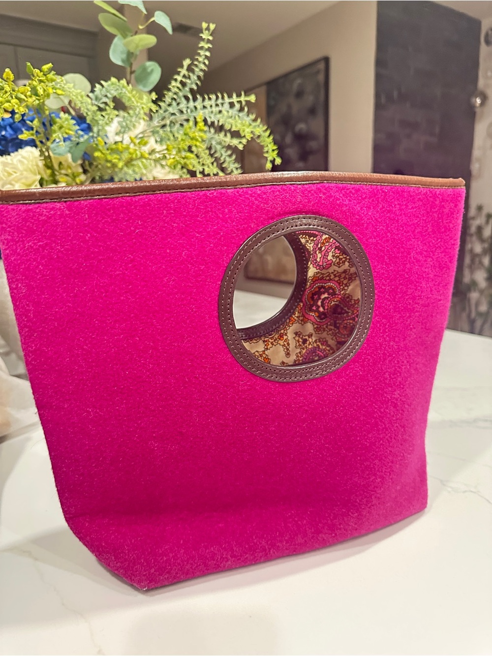 Fuchsia Felt Tote with Round Handle